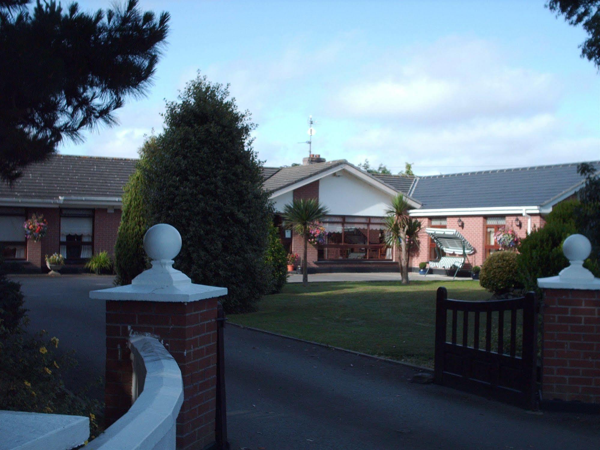 Evergreen Bed&Breakfast Swords Buitenkant foto